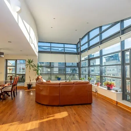 Panoramic Two-bedroom Penthouse