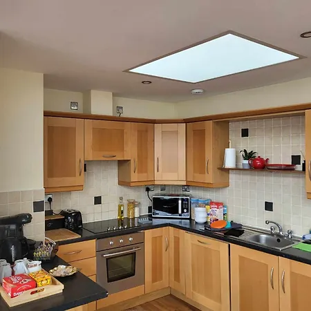 Panoramic Two-bedroom Penthouse Daire