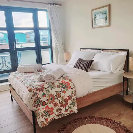 Panoramic Two-bedroom Penthouse * Cork