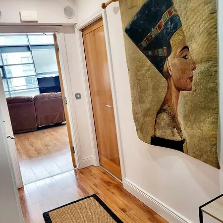 Panoramic Two-bedroom Penthouse Daire Cork