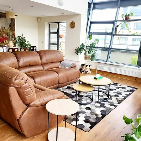 Daire Panoramic Two-bedroom Penthouse