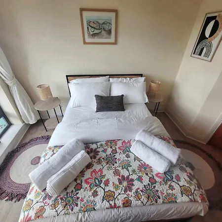 Panoramic Two-bedroom Penthouse Apartment Cork