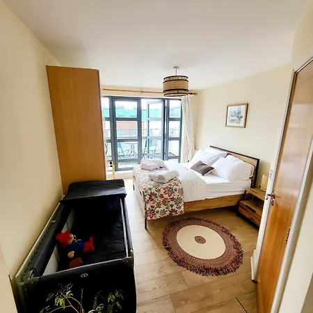 Panoramic Two-bedroom Penthouse Корк