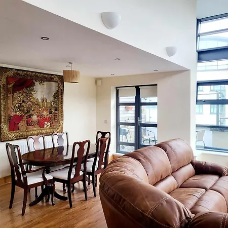 Апартаменты Panoramic Two-bedroom Penthouse *