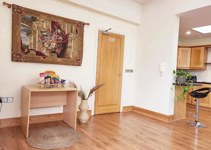 Panoramic Two-bedroom Penthouse Appartement