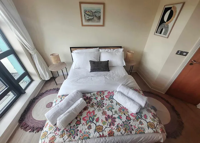 Panoramic Two-bedroom Penthouse Appartement Cork