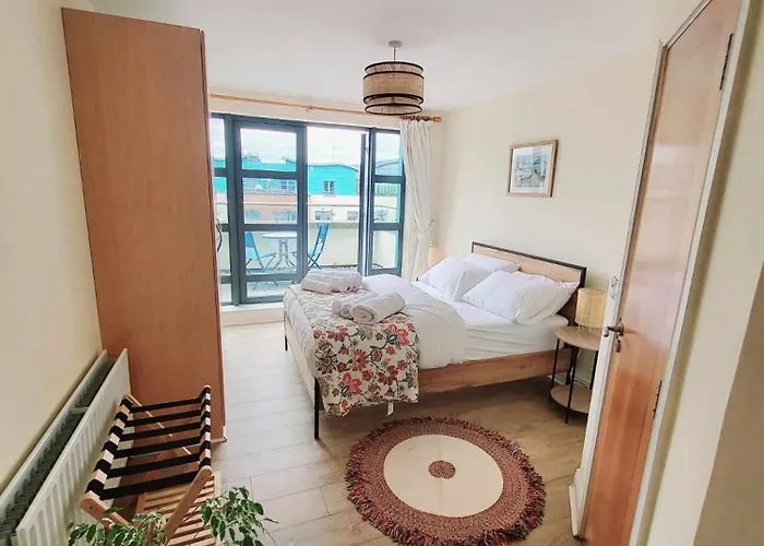 Panoramic Two-bedroom Penthouse Apartment Cork