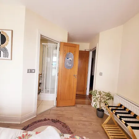 Panoramic Two-bedroom Penthouse Apartamento Cork